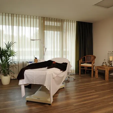Sonnenhuegel Otel 3*